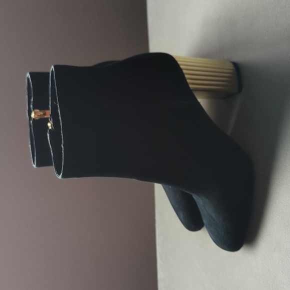 MICHAEL Michael Kors Leather Suede Black Dress Boot Gold Tone Heel Women's Sz 7 - Picture 4 of 12